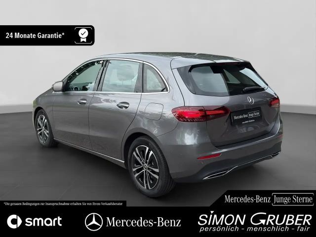 Mercedes-Benz B 180 Progressive Sedan