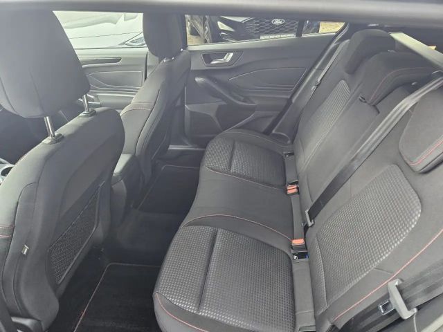 Ford Focus EcoBoost ST Line Wagon