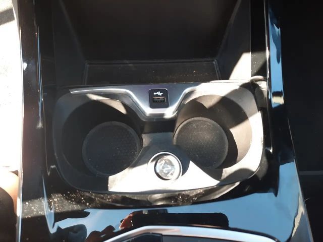 BMW 118 118i Sedan Sport Line