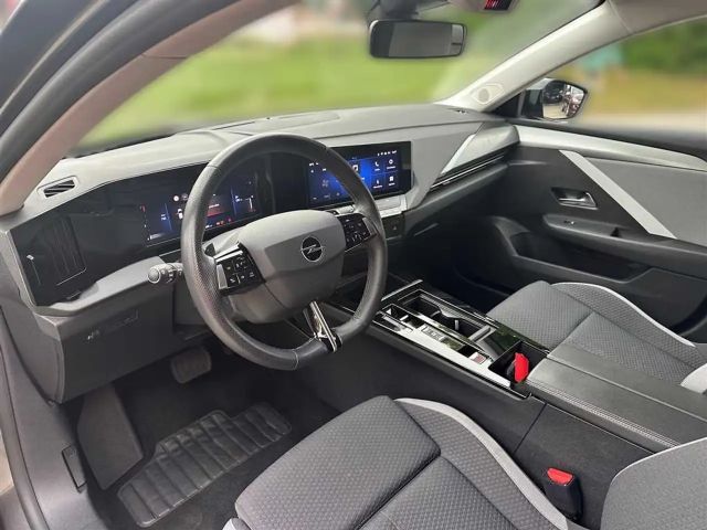 Opel Astra 1.2 Turbo Business Edition Turbo