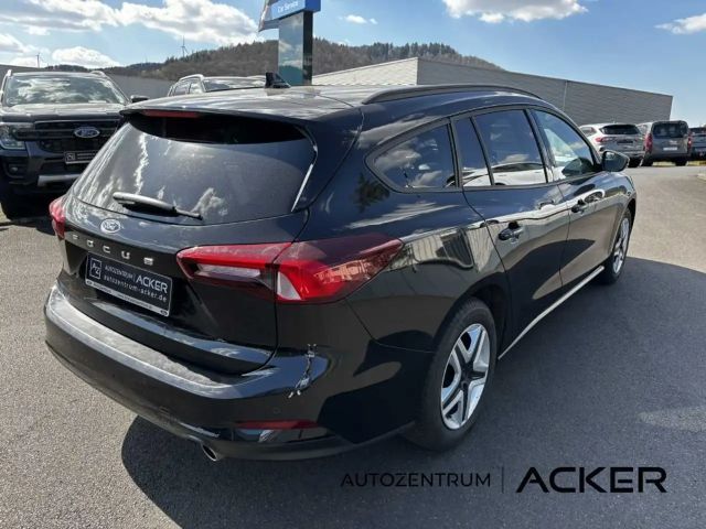 Ford Focus Cool & Connect Wagon