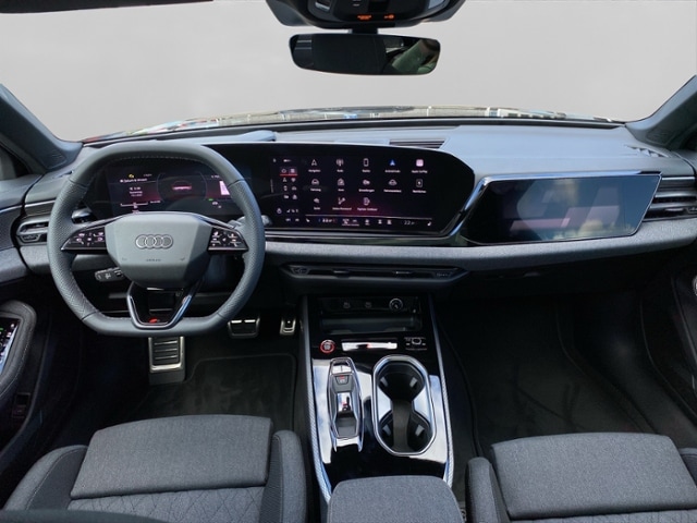 Audi A6 Avant Quattro S-Tronic