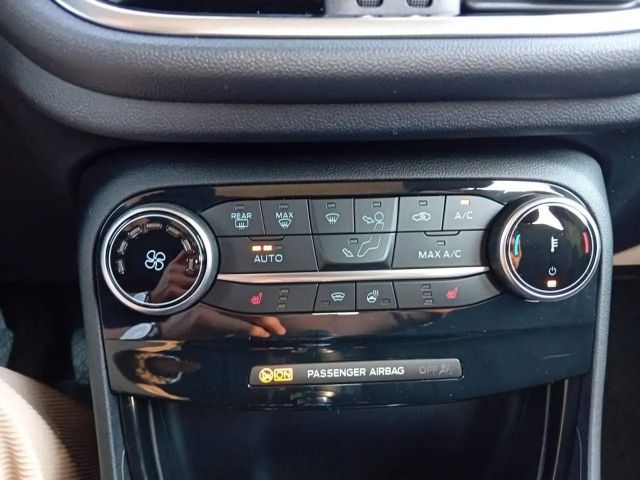 Ford Puma EcoBoost Titanium