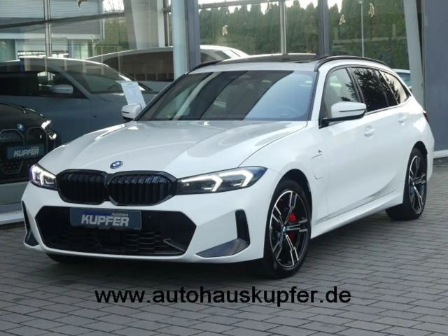 BMW 330 330e Touring xDrive