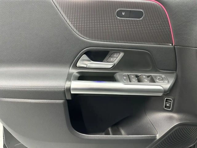 Mercedes-Benz EQA 300 4MATIC