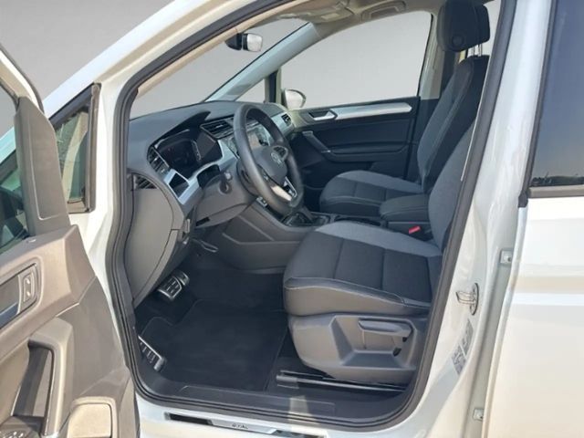 Volkswagen Touran 1.5 TSI DSG
