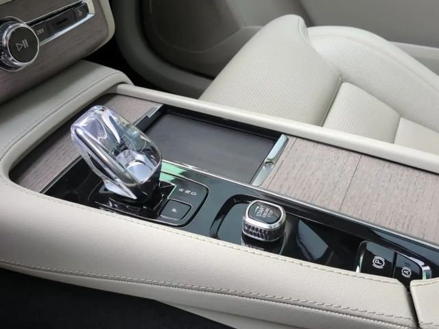 Volvo XC90 Dark Plus Recharge T8