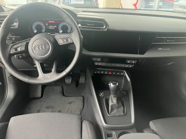 Audi A3 30 TDI Sedan