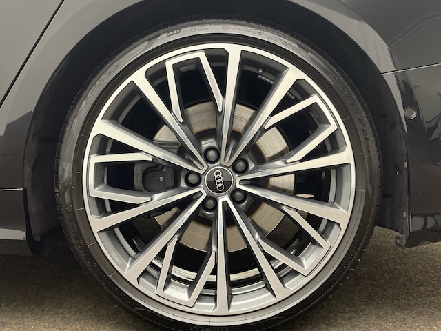 Audi S6 Avant Quattro