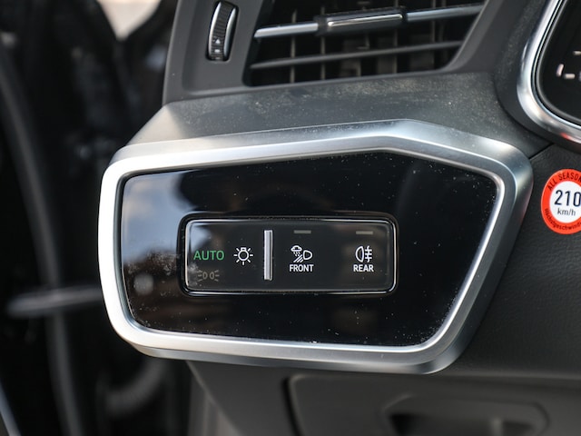 Audi A6 40 TDI Avant S-Tronic