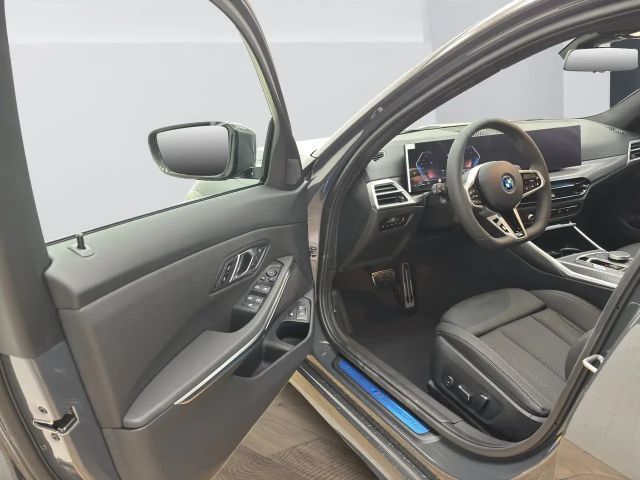 BMW 330 330e Touring xDrive