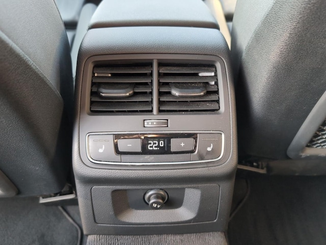 Audi A4 40 TFSI Avant Quattro S-Line S-Tronic