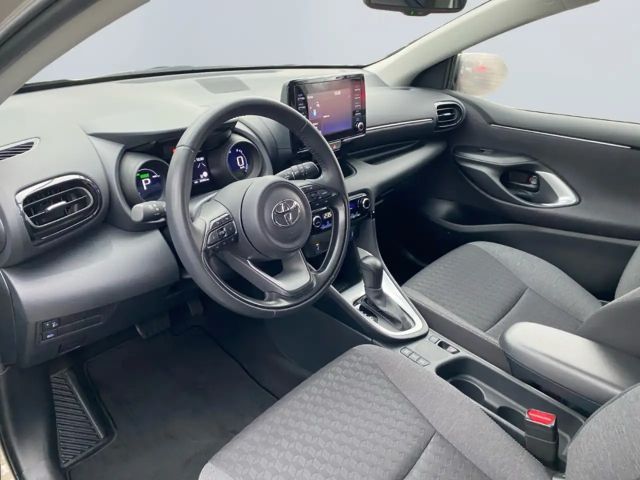 Toyota Yaris Hatchback Hybride Team D