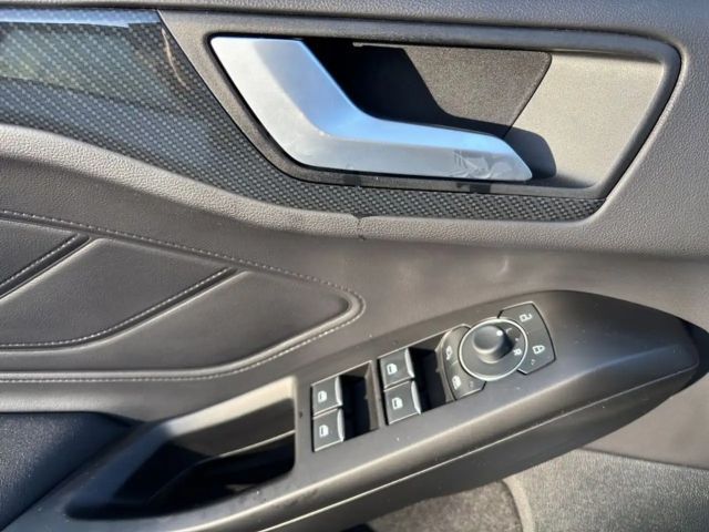 Ford Focus EcoBoost ST Line Wagon