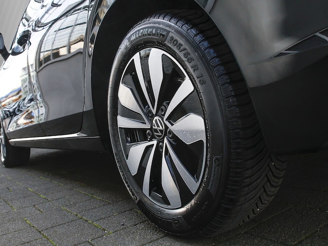 Volkswagen Golf 1.5 TSI Golf VIII