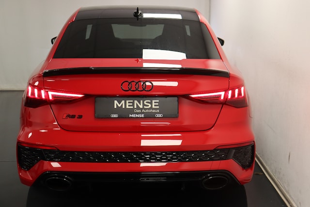 Audi RS3 Quattro S-Tronic Sedan