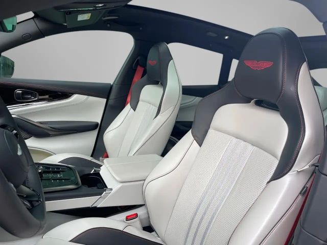 Aston Martin DBX 707 MY25