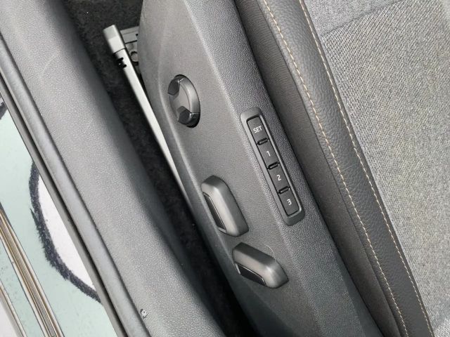 Skoda Octavia 2.0 TDI Combi Tour