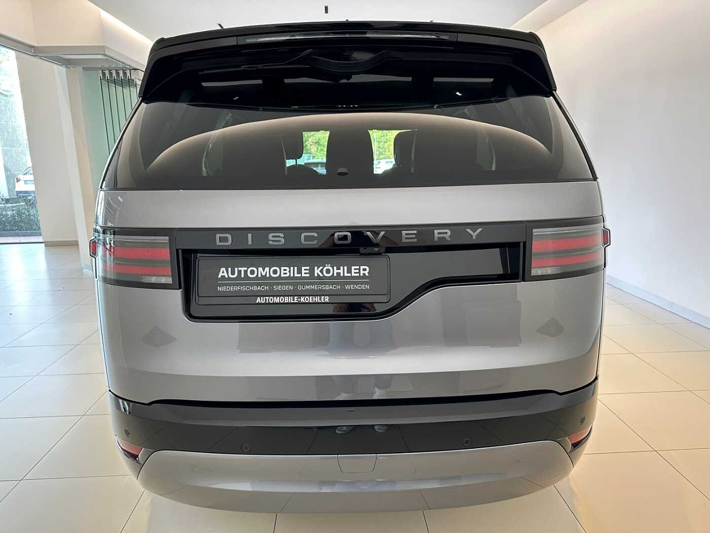 Land Rover Discovery D300 Dynamic SE