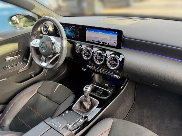 Mercedes-Benz A 160 AMG Line Hatchback