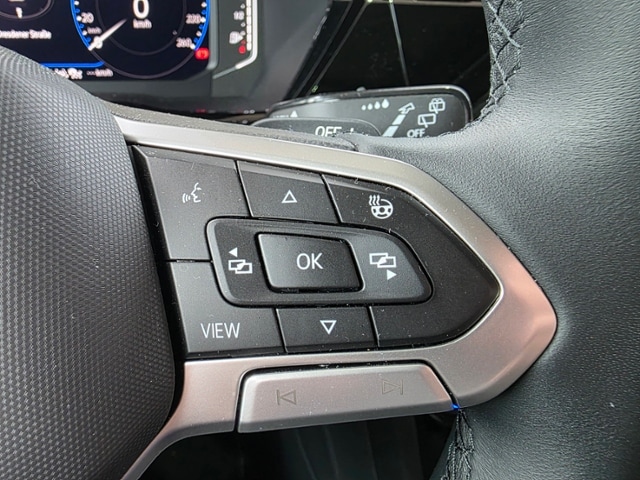 Volkswagen Touran 1.5 TSI DSG IQ.Drive R-Line