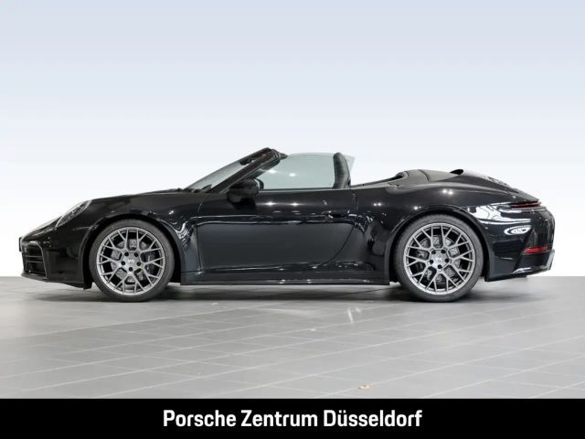 Porsche 992 Cabrio Carrera