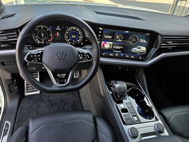 Volkswagen Touareg 4Motion R-Line