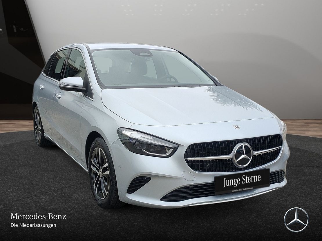 Mercedes-Benz B 200 Sedan