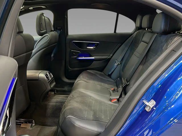 Mercedes-Benz C 200 AMG Line Sedan