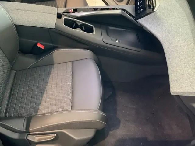 Peugeot E-3008 Allure Pack