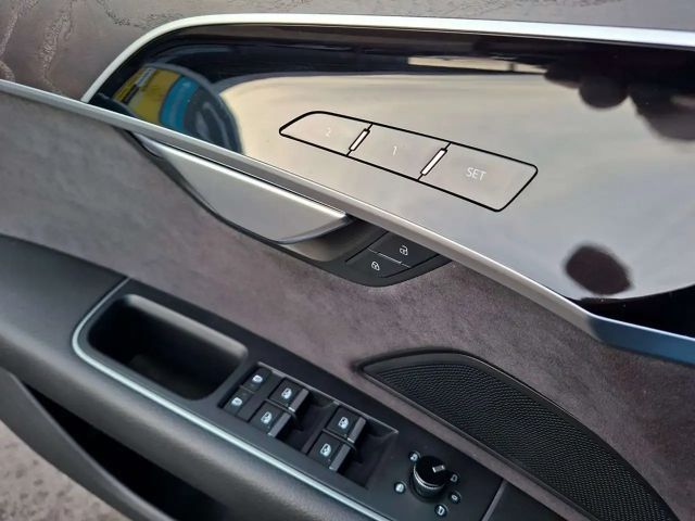 Audi A8 60 TFSI Hybride Quattro
