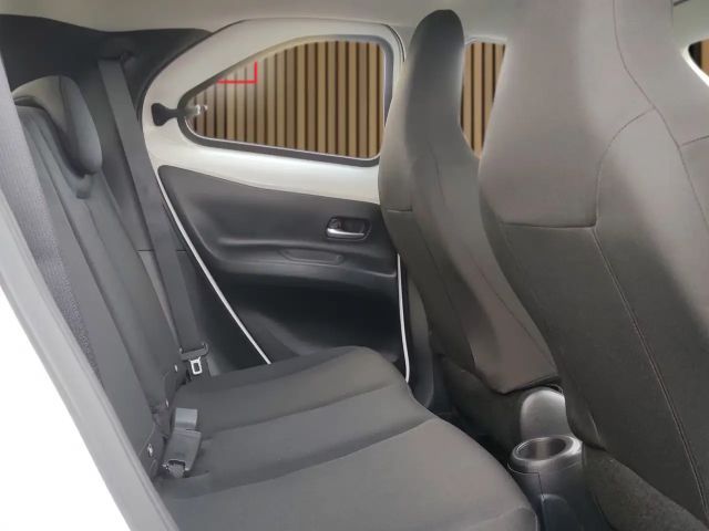 Toyota Aygo X Hatchback Play X-play