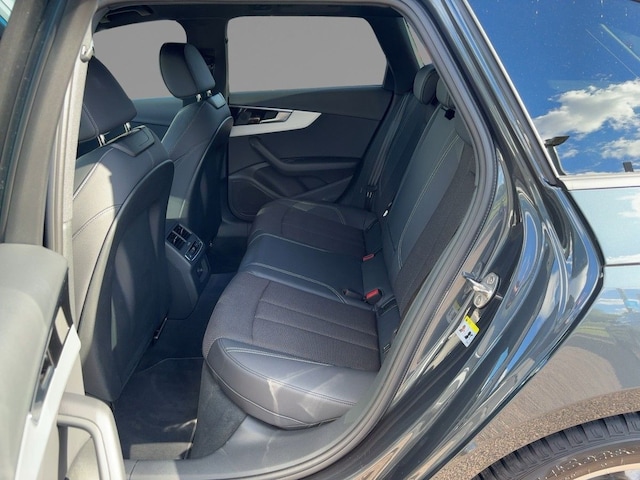 Audi A4 35 TFSI Avant S-Tronic