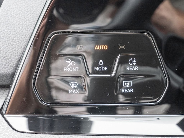 Volkswagen Golf 2.0 TSI DSG GTI