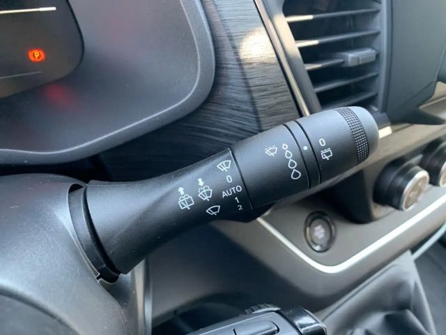 Renault Trafic Blue Combi Evolution dCi 150