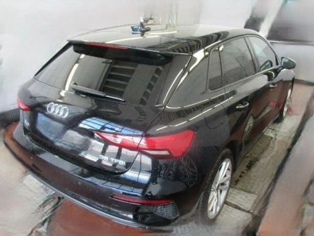 Audi A3 35 TFSI Business Sedan