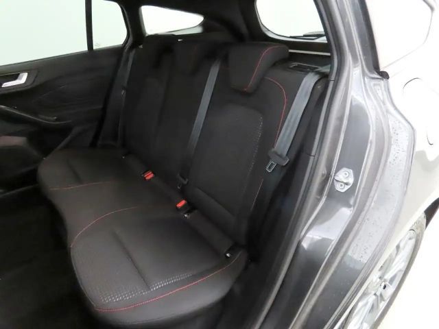 Ford Focus ST Line Wagon