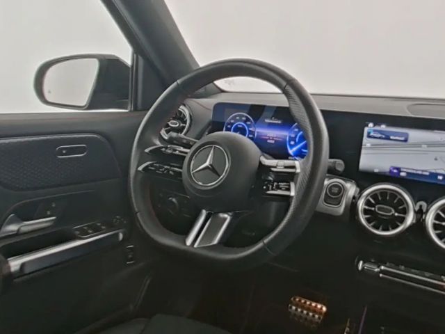 Mercedes-Benz EQB 250 AMG Line