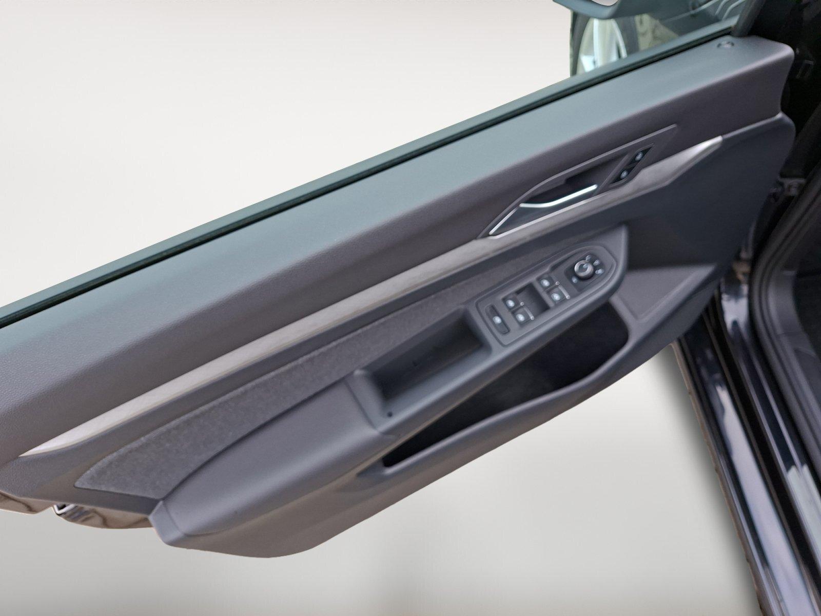 Volkswagen Golf 1.5 TSI Golf VIII Life