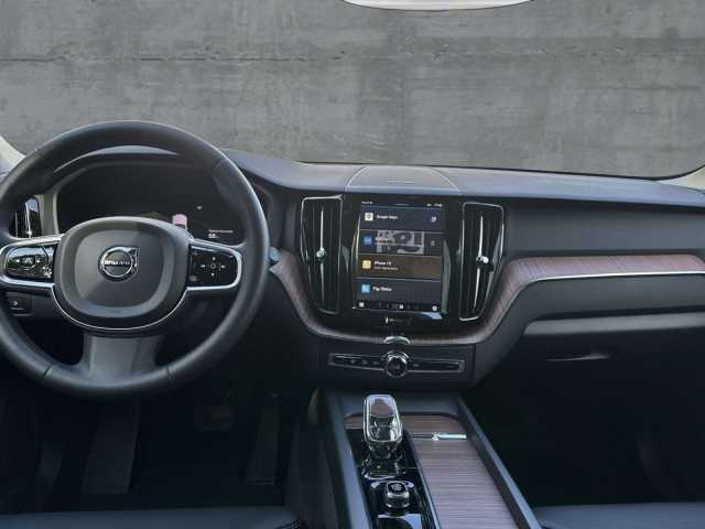 Volvo XC60 AWD Dark Plus T6