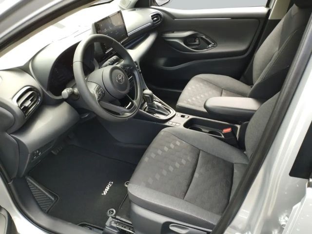 Toyota Yaris 1,5l Teamplayer LED Sitzheizung vorn Lenkradheizun