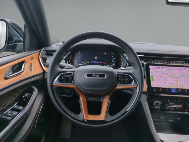 Jeep Grand Cherokee 4xe Hybrid Summit