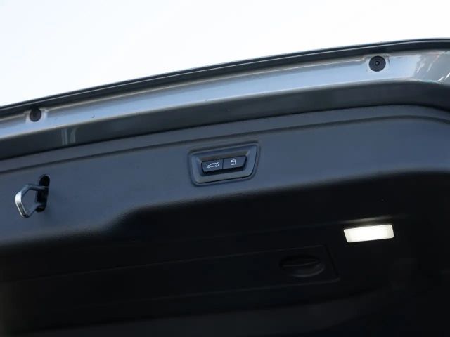 BMW 318 318i M-Sport Touring