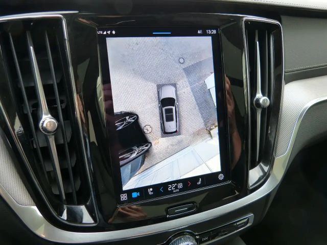 Volvo V60 AWD Dark Hybrid Ultra