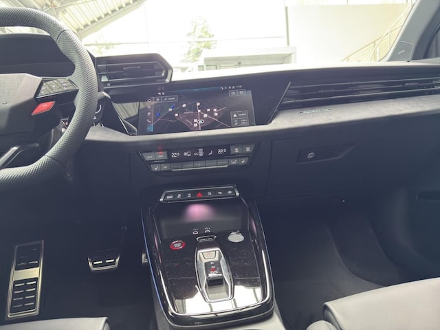 Audi RS3 Quattro S-Tronic Sedan