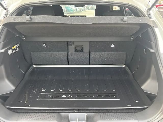 Toyota Urban Cruiser Elektro AWD 61kWh Teamplayer Aut.