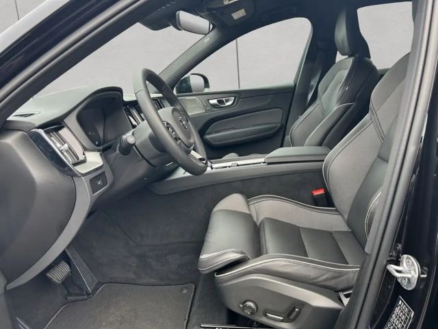 Volvo XC60 Dark Plus