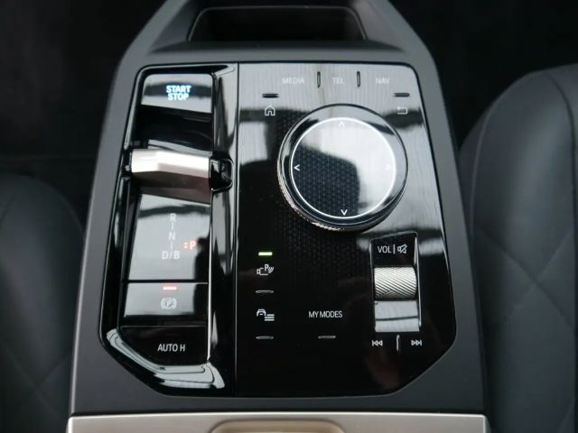 BMW iX xDrive40