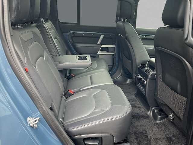 Land Rover Defender 110 Dynamic HSE
