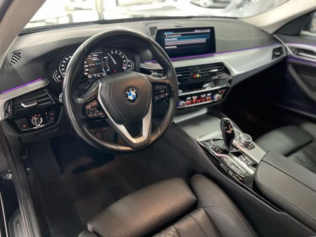 BMW 530 530e Sedan